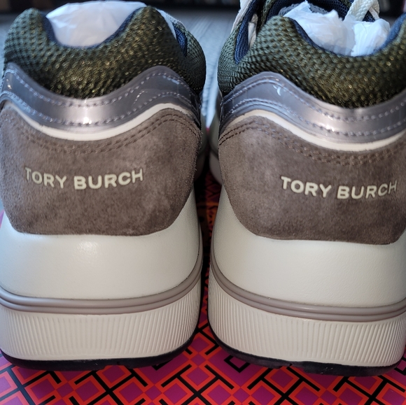 🤑 SOLD!!!! Tory Burch Sneakers - Picture 4 of 10